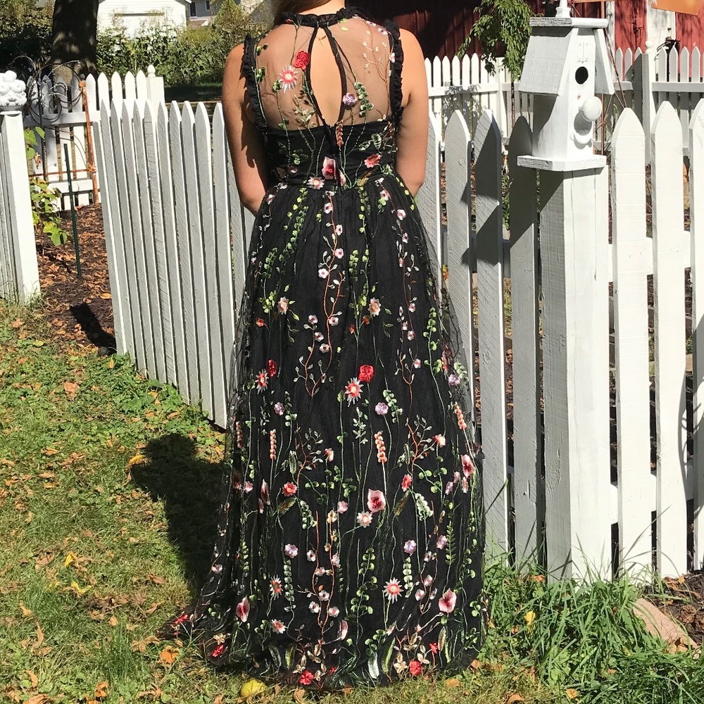 City Studio floral-embroidered formal maxi dress - Picture 2 of 7